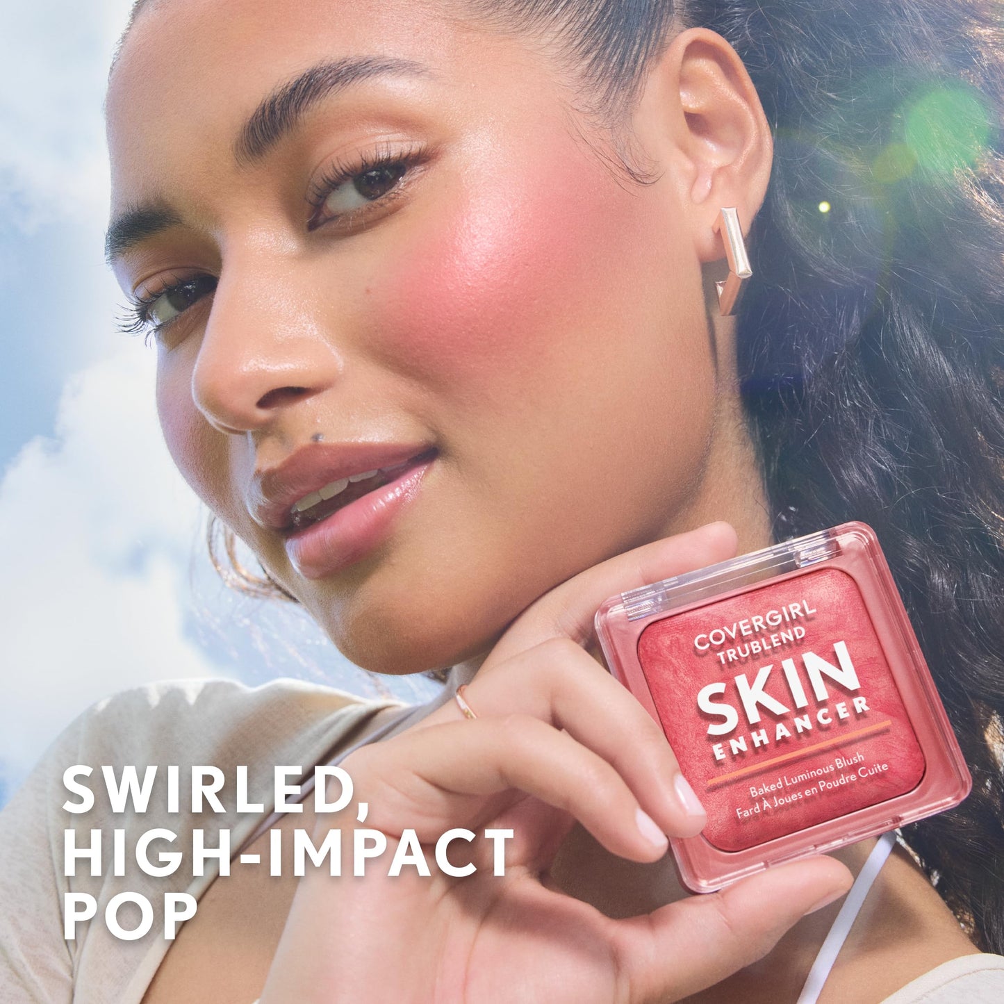 COVERGIRL TruBlend Skin Enhancer Baked Luminous Blush, with Hyaluronic Acid & White Rose Extract, Blends Seamlessly - Strawberry Drizzle (Bright Red with Light Red Swirls)