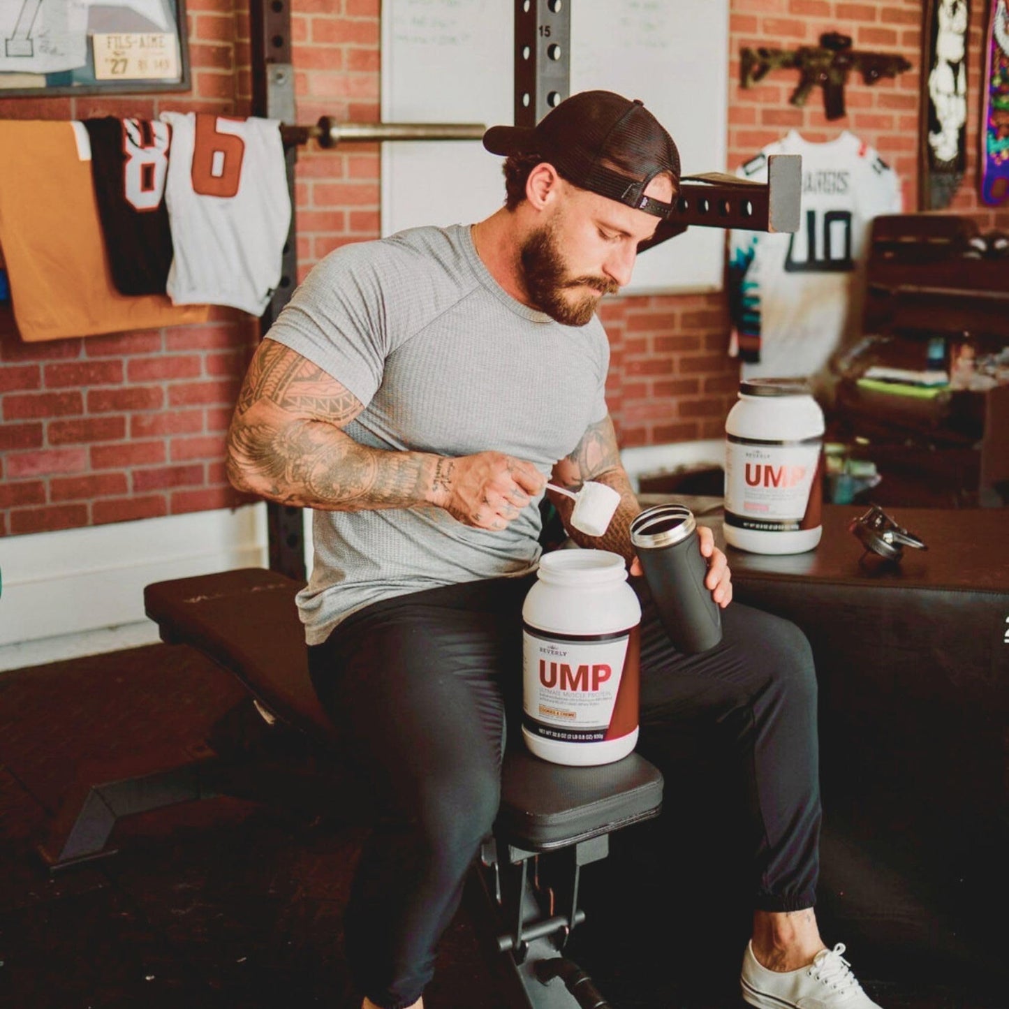 Beverly International UMP Protein Powder, Cookies & Cream. Unique Whey-Casein Ratio Builds Lean Muscle. Easy to Digest. No Bloat. (32.8 oz) 2lb .8 oz - dailyvitalstore