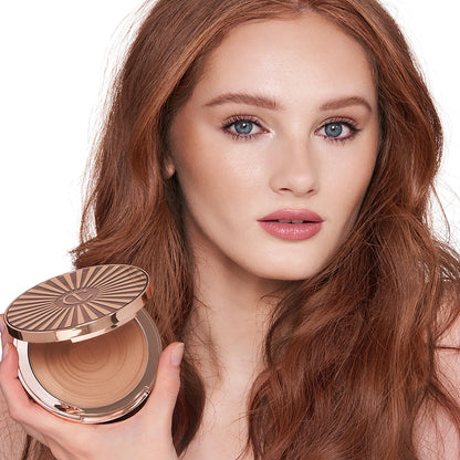 Charlotte Tilbury Beautiful Skin Face Makeup & Body Cream Bronzer - Hydrating Hyaluronic Acid & Pro Vitamin D3 to Blur for a Sun-Kissed Glow - Up to 16Hr Wear, Sweat & Humidity Proof - 1 Fair - dailyvitalstore