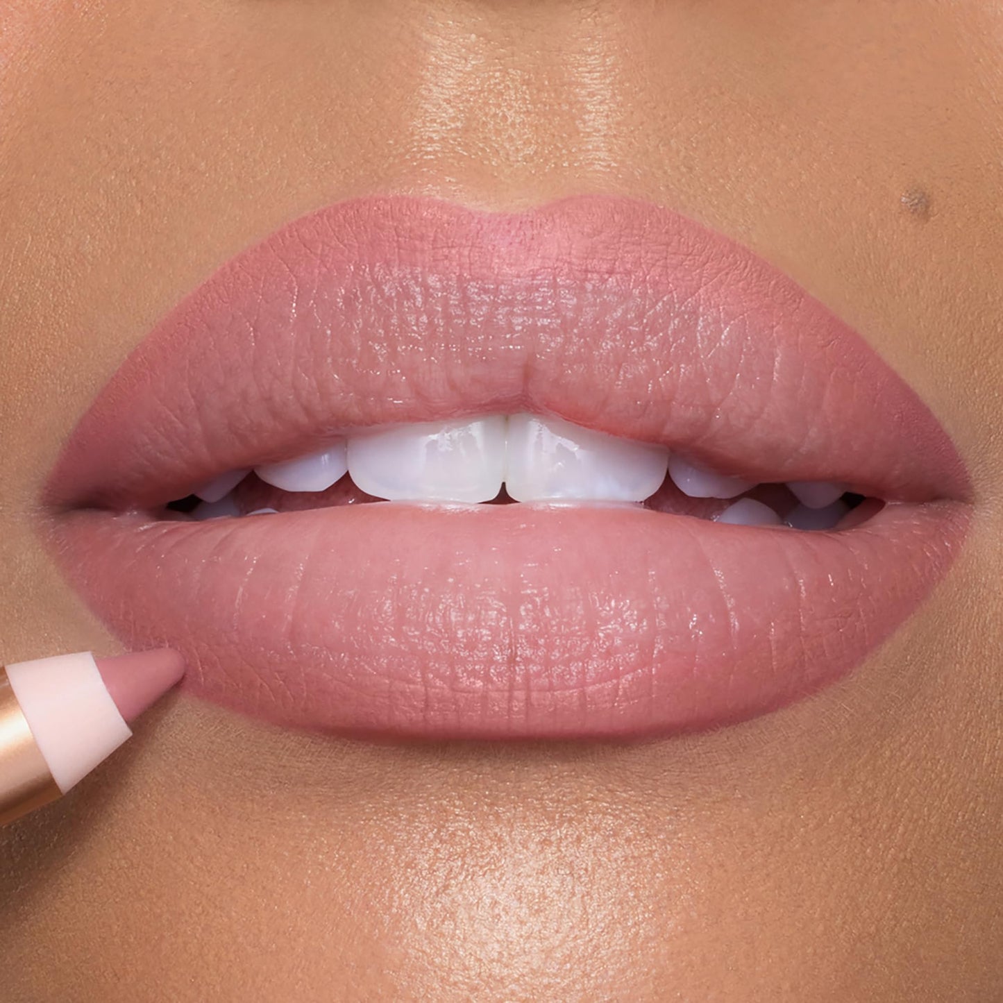 Charlotte Tilbury Lip Cheat Lip Liner Pencil - Creamy Fuller-Looking Lip Pencil with Jojoba Oil & Hyaluronic Acid - Waterproof, Smudge-Proof - dailyvitalstore