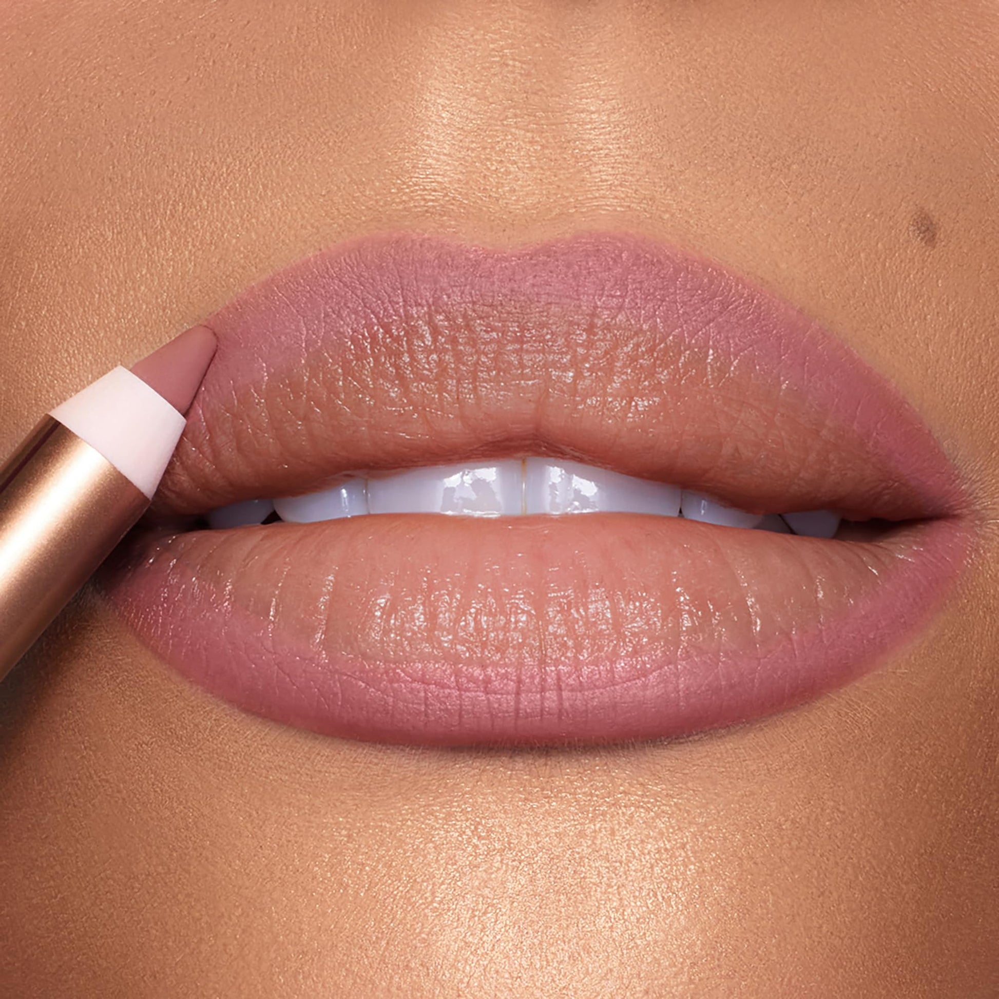 Charlotte Tilbury Lip Cheat Lip Liner Pencil - Gives Lips a Fuller-Looking, Defined Pout - Enriched with Jojoba Oil & Hyaluronic Acid - Waterproof, Smudge-Proof & Transfer-Proof - Pillow Talk Medium - dailyvitalstore