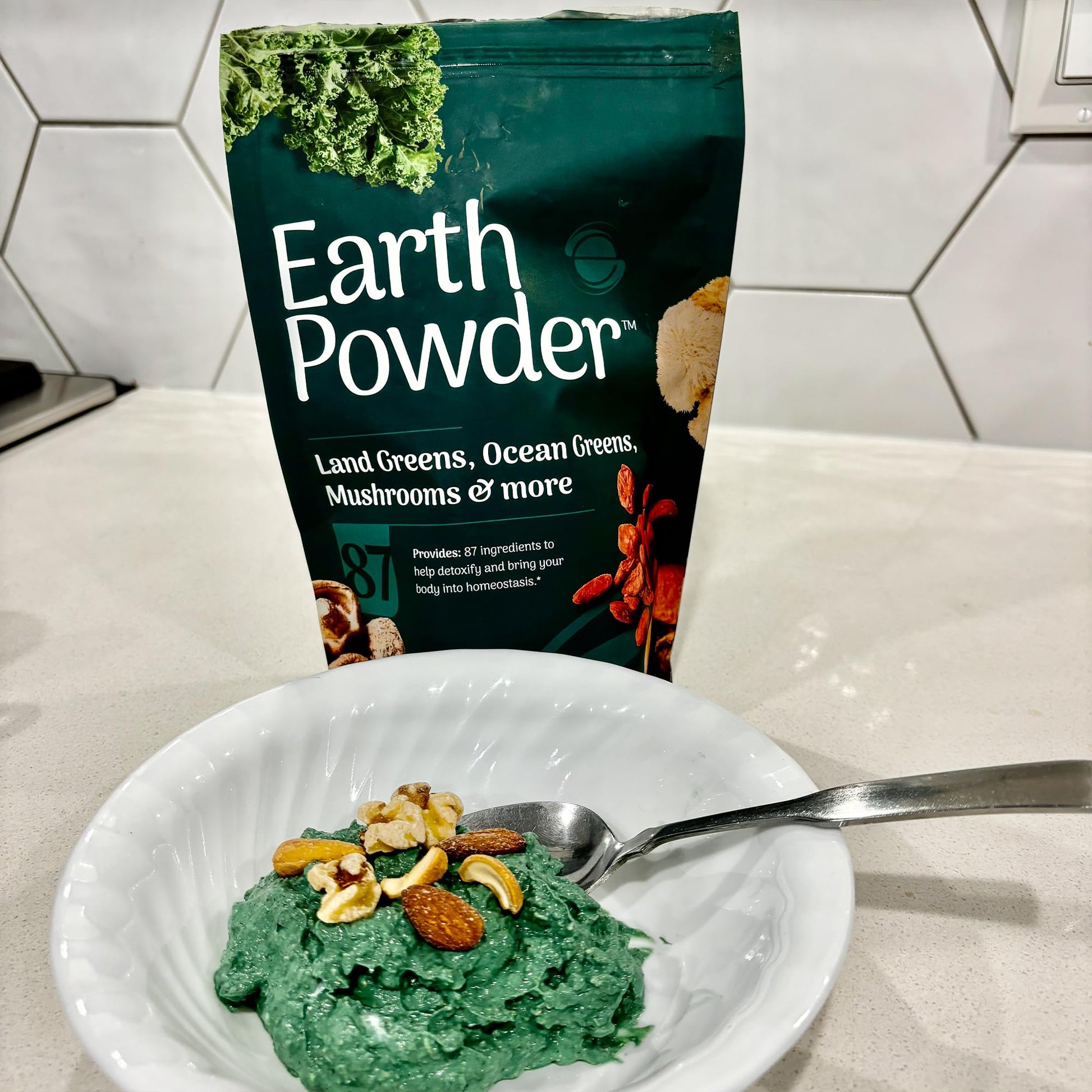 Earth Powder Daily Foundational Nutrition Supplement with 28 Greens & 10 Mushrooms | 87 Nutrients for Energy, Gut Health & Mental Clarity - dailyvitalstore