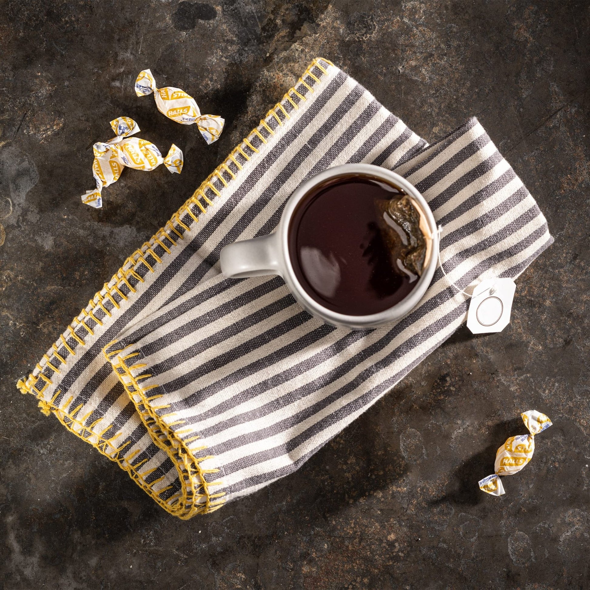 Halls Cough Drops, Assorted Citrus, Cranberry, 30 Count - dailyvitalstore