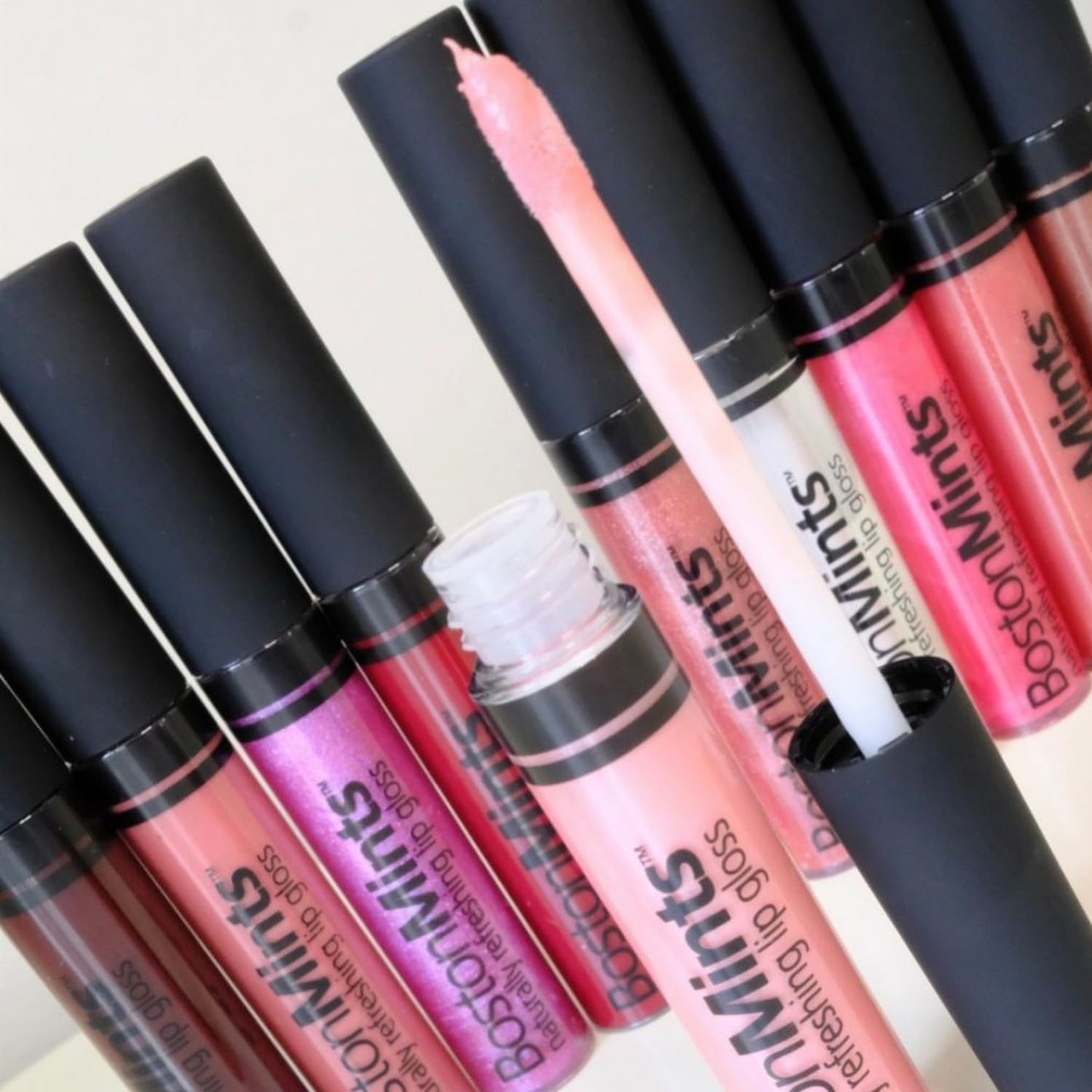 Healthy, Naturally Lip Plumping Clear LipGloss, Southie Pout (.25oz) - Vegan, Plant-Based ingredients. Cooling Mint Enhances Fullness, while Avocado Oil and Jojoba provides lasting Hydration. - dailyvitalstore