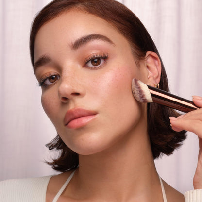 Hourglass Ambient Soft Glow Foundation Brush - dailyvitalstore