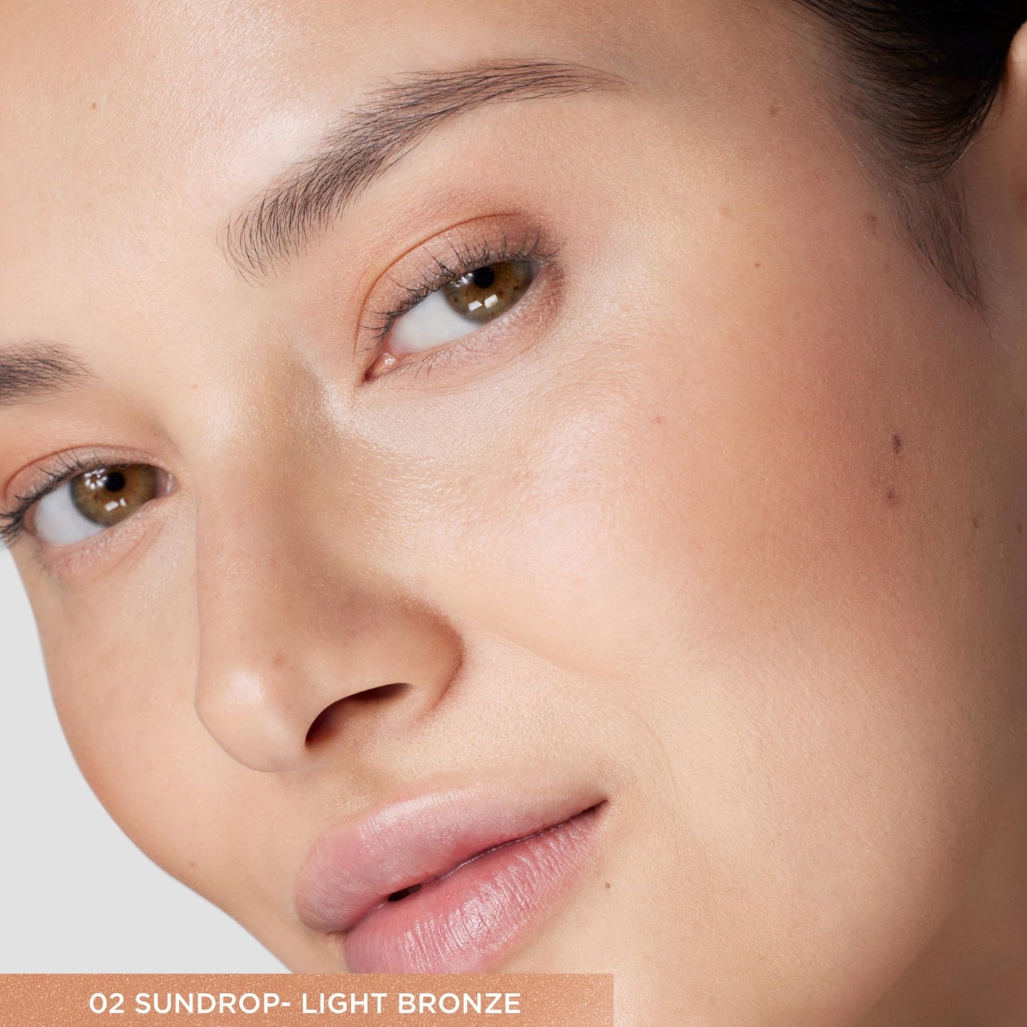 Laura Mercier Tinted Moisturizer Bronzer: Long Lasting Sheer Cream Bronzer, Weightless, Buildable Coverage, 12 HR Hydrating Wear, Non-Comedogenic, 6 Shades for All Skin Tones, Sundrop - dailyvitalstore
