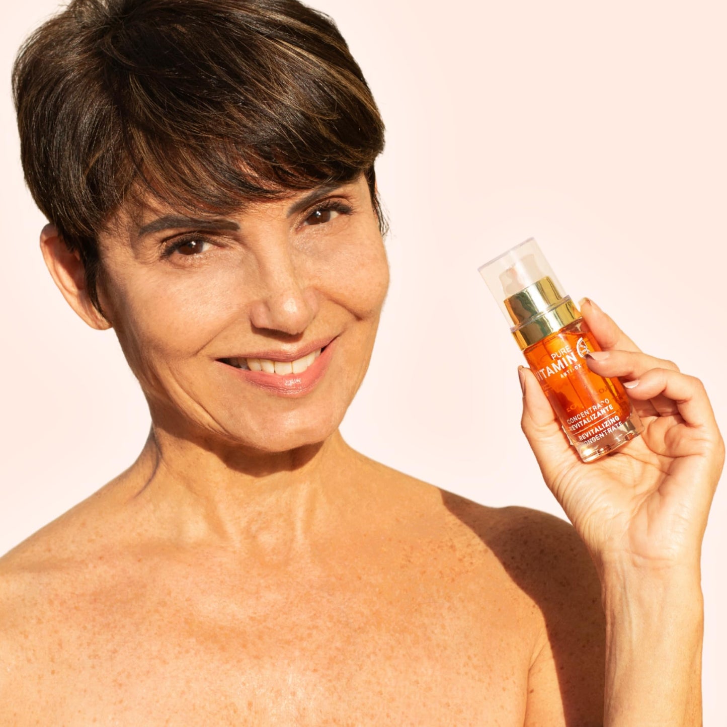 Noche Y Dia Vitamin C Serum for Mature Skin - Made in Spain - Anti Aging Formula Hydrates, Moisturizes, Firms - Targets Sun Spots - dailyvitalstore