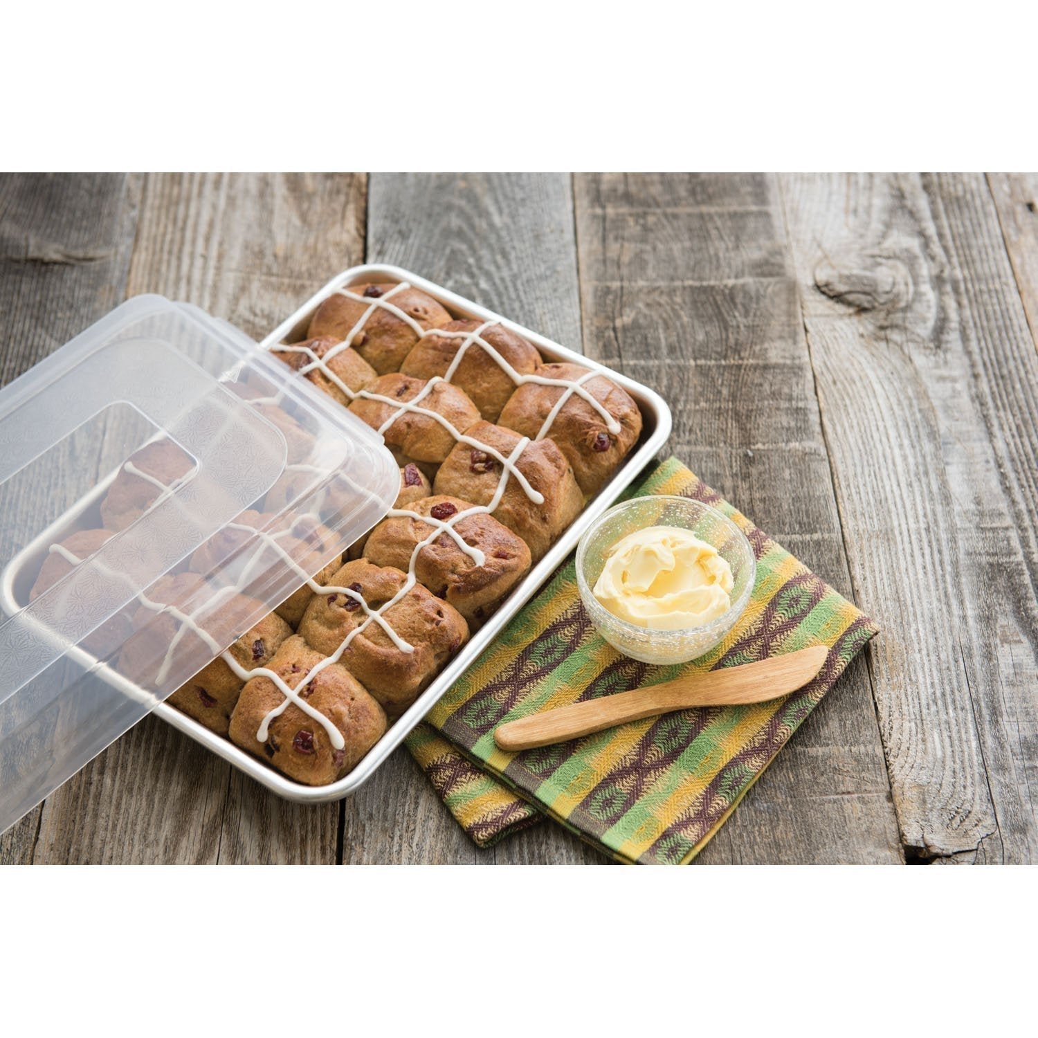 Nordic Ware Naturals Quarter Sheet with Lid - dailyvitalstore