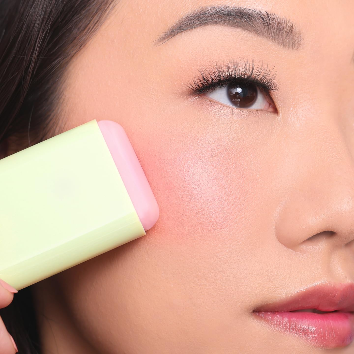 Pixi On-the-Glow Blush Stick in CheekTone, pH Reactive Hydrating Tinted Moisture Stick for Cheeks and Lips with Ginseng, Aloe Vera and Fruit Extracts, Twist-Up Design, Paraben-Free, 19g / 0.6 oz - dailyvitalstore