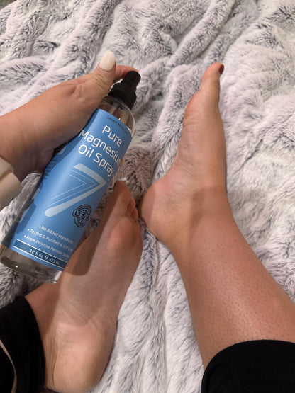 Seven Minerals Pure Magnesium Oil Spray, Big 12oz, USP Grade, Extra Strength, for Feet, Sleep, Muscle Pain & Cramps - Mined in The USA - dailyvitalstore