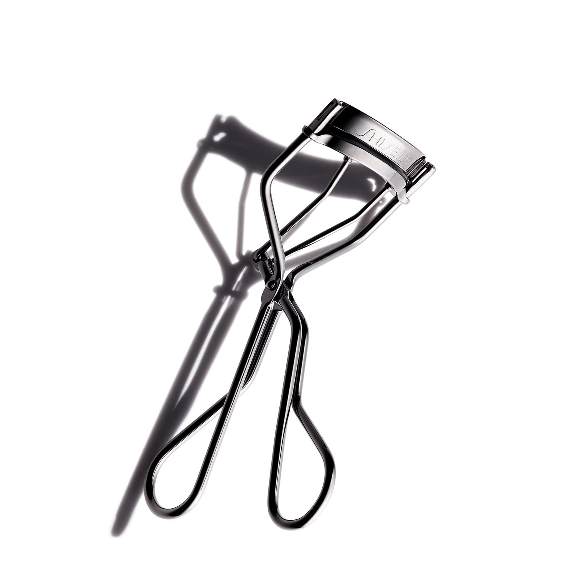 Shiseido Eyelash Curler - Crimps & Curls Lashes for Perfect, Eye-Framing Fringe - Gentle & Safe - Includes Replacement Pad - dailyvitalstore